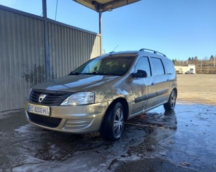 Дачія Logan 2011 у Перемышлянах на Automoto.ua Сірий Дачія Logan, об'ємом двигуна 1.6 л та пробігом 251 тис. км за 5100 $, фото 1 на Automoto.ua