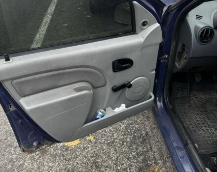 Дачия Логан 2008 в Киеве на Automoto.ua Синий Дачия Логан, объемом двигателя 1.5 л и пробегом 280 тыс. км за 3800 $, фото 7 на Automoto.ua