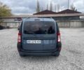 Дачія Logan 2007 у Кривому Розі на Automoto.ua Синій Дачія Logan, об'ємом двигуна 1.6 л та пробігом 220 тис. км за 5500 $, фото 2 на Automoto.ua