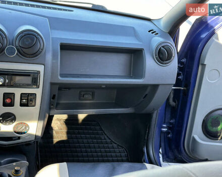 Синій Дачія Logan, об'ємом двигуна 1.39 л та пробігом 370 тис. км за 1199 $, фото 12 на Automoto.ua