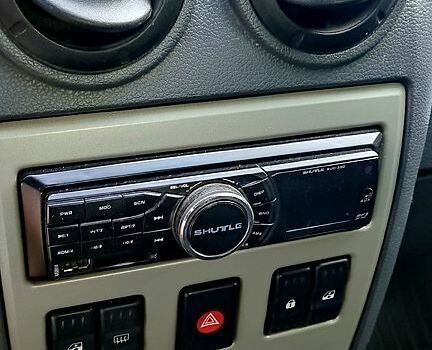 Синий Дачия Логан, объемом двигателя 1.4 л и пробегом 192 тыс. км за 3300 $, фото 5 на Automoto.ua