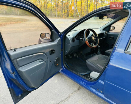 Дачия Логан 2006 в Умани на Automoto.ua Синий Дачия Логан, объемом двигателя 1.4 л и пробегом 200 тыс. км за 2500 $, фото 32 на Automoto.ua