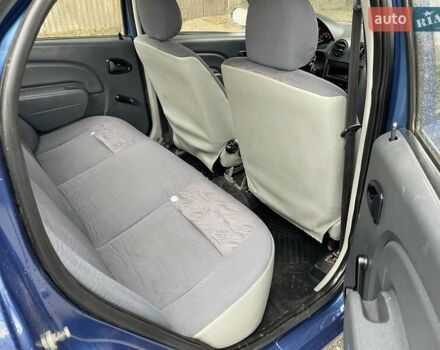 Синій Дачія Logan, об'ємом двигуна 1.4 л та пробігом 250 тис. км за 2700 $, фото 5 на Automoto.ua