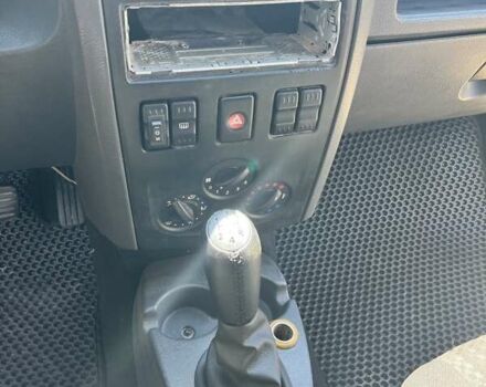 Синий Дачия Логан, объемом двигателя 1.39 л и пробегом 255 тыс. км за 3100 $, фото 3 на Automoto.ua