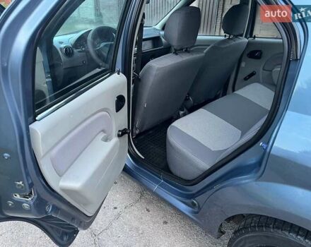 Синий Дачия Логан, объемом двигателя 1.6 л и пробегом 167 тыс. км за 3800 $, фото 1 на Automoto.ua