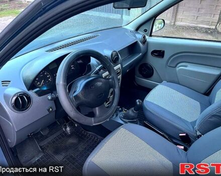 Синий Дачия Логан, объемом двигателя 1.6 л и пробегом 167 тыс. км за 3800 $, фото 2 на Automoto.ua