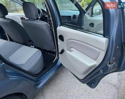 Синий Дачия Логан, объемом двигателя 1.6 л и пробегом 167 тыс. км за 3800 $, фото 9 на Automoto.ua