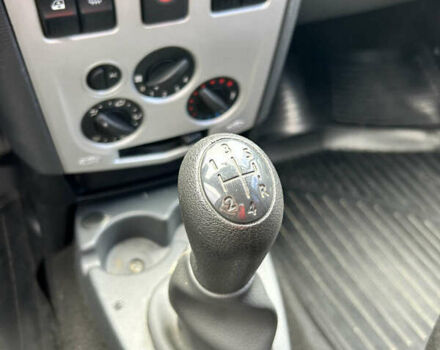 Синий Дачия Логан, объемом двигателя 1.6 л и пробегом 208 тыс. км за 4650 $, фото 18 на Automoto.ua