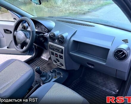 Синий Дачия Логан, объемом двигателя 1.6 л и пробегом 158 тыс. км за 3900 $, фото 3 на Automoto.ua