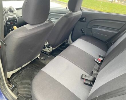 Дачія Logan 2007 у Умани на Automoto.ua Синій Дачія Logan, об'ємом двигуна 1.4 л та пробігом 250 тис. км за 2850 $, фото 10 на Automoto.ua