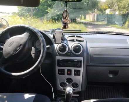 Дачия Логан 2007 в Луцке на Automoto.ua Синий Дачия Логан, объемом двигателя 1.6 л и пробегом 240 тыс. км за 4100 $, фото 7 на Automoto.ua
