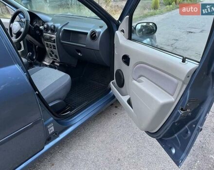 Синий Дачия Логан, объемом двигателя 1.6 л и пробегом 167 тыс. км за 3800 $, фото 8 на Automoto.ua