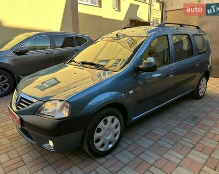 Синий Дачия Логан, объемом двигателя 1.6 л и пробегом 243 тыс. км за 4999 $, фото 2 на Automoto.ua