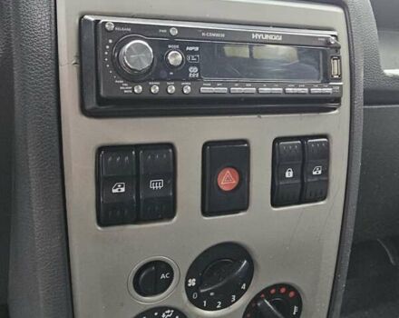 Синій Дачія Logan, об'ємом двигуна 1.6 л та пробігом 200 тис. км за 1200 $, фото 13 на Automoto.ua