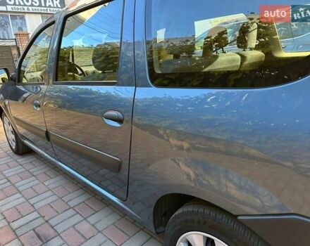 Синий Дачия Логан, объемом двигателя 1.6 л и пробегом 243 тыс. км за 4999 $, фото 22 на Automoto.ua