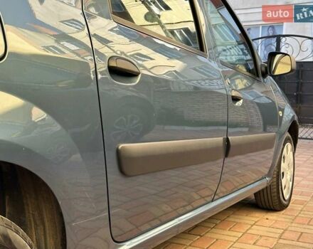 Синий Дачия Логан, объемом двигателя 1.6 л и пробегом 243 тыс. км за 4999 $, фото 16 на Automoto.ua