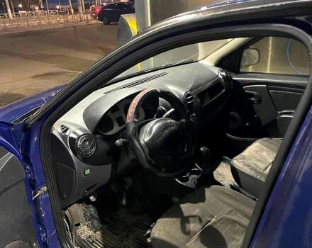 Синий Дачия Логан, объемом двигателя 1.4 л и пробегом 200 тыс. км за 1100 $, фото 5 на Automoto.ua