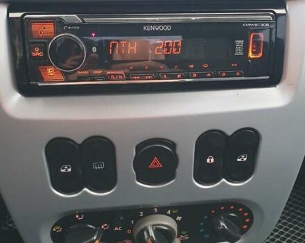 Синій Дачія Logan, об'ємом двигуна 1.6 л та пробігом 234 тис. км за 4500 $, фото 19 на Automoto.ua