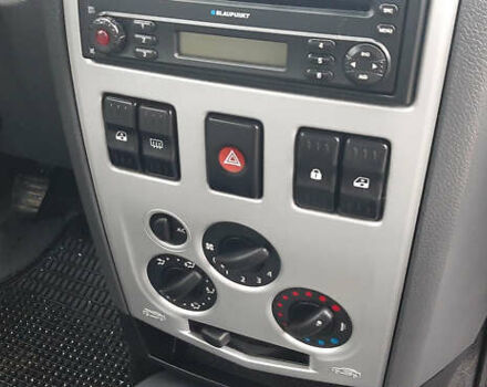 Синій Дачія Logan, об'ємом двигуна 1.6 л та пробігом 245 тис. км за 5650 $, фото 31 на Automoto.ua