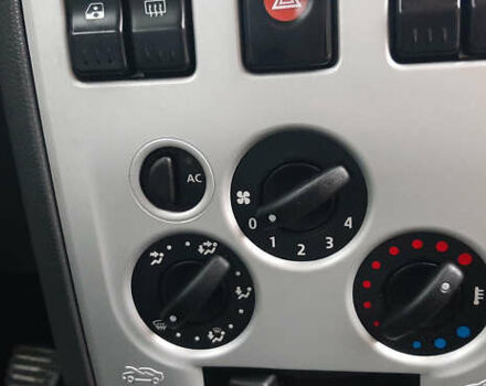 Синій Дачія Logan, об'ємом двигуна 1.6 л та пробігом 245 тис. км за 5650 $, фото 32 на Automoto.ua