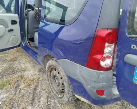 Синій Дачія Logan, об'ємом двигуна 1.6 л та пробігом 246 тис. км за 4300 $, фото 9 на Automoto.ua