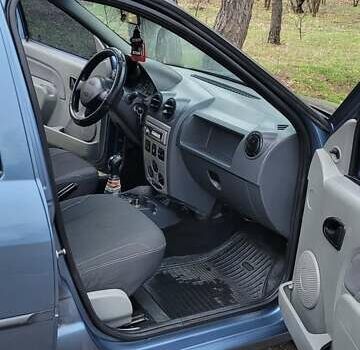 Синій Дачія Logan, об'ємом двигуна 1.39 л та пробігом 170 тис. км за 4300 $, фото 3 на Automoto.ua