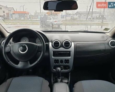 Синій Дачія Logan, об'ємом двигуна 1.6 л та пробігом 234 тис. км за 4500 $, фото 17 на Automoto.ua