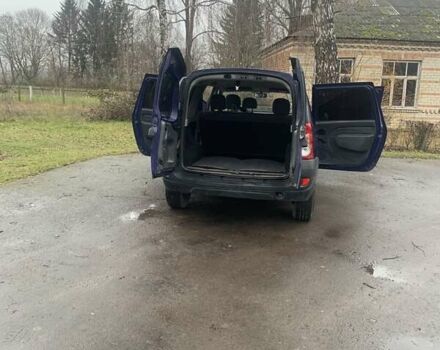 Синий Дачия Логан, объемом двигателя 1.4 л и пробегом 202 тыс. км за 3400 $, фото 7 на Automoto.ua