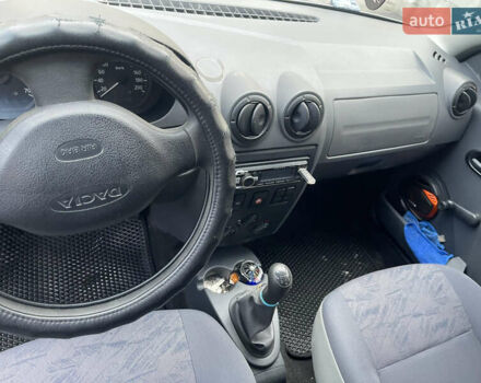 Синий Дачия Логан, объемом двигателя 1.39 л и пробегом 321 тыс. км за 4400 $, фото 4 на Automoto.ua