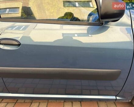 Синий Дачия Логан, объемом двигателя 1.6 л и пробегом 243 тыс. км за 4999 $, фото 20 на Automoto.ua