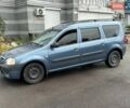 Синий Дачия Логан, объемом двигателя 1.6 л и пробегом 290 тыс. км за 3950 $, фото 1 на Automoto.ua