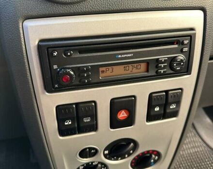 Синий Дачия Логан, объемом двигателя 1.6 л и пробегом 243 тыс. км за 4999 $, фото 34 на Automoto.ua