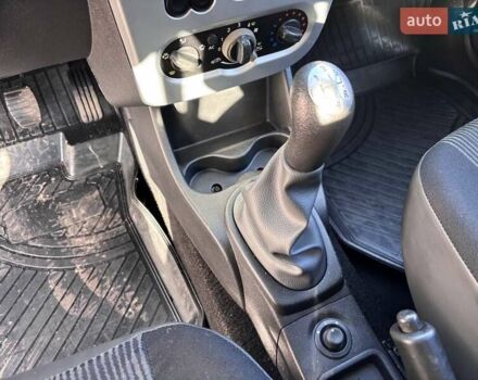 Синій Дачія Logan, об'ємом двигуна 1.6 л та пробігом 189 тис. км за 6500 $, фото 20 на Automoto.ua
