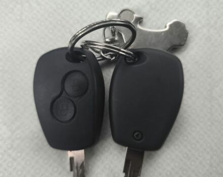 Синий Дачия Логан, объемом двигателя 1.4 л и пробегом 178 тыс. км за 5500 $, фото 18 на Automoto.ua