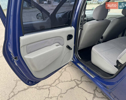 Дачія Logan 2009 у Рівному на Automoto.ua Синій Дачія Logan, об'ємом двигуна 0 л та пробігом 173 тис. км за 5490 $, фото 22 на Automoto.ua