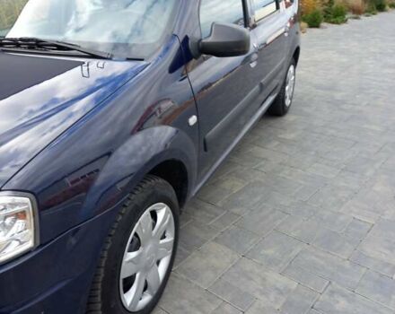 Дачия Логан 2011 в Луцке на Automoto.ua Синий Дачия Логан, объемом двигателя 1.6 л и пробегом 225 тыс. км за 5800 $, фото 1 на Automoto.ua