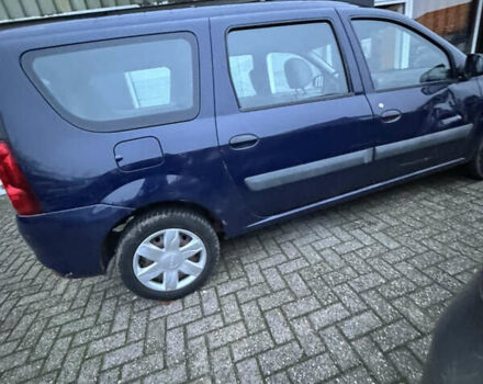 Синий Дачия Логан, объемом двигателя 1.6 л и пробегом 260 тыс. км за 4550 $, фото 4 на Automoto.ua