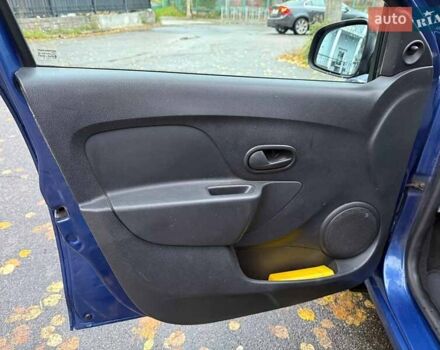 Синій Дачія Logan, об'ємом двигуна 1.2 л та пробігом 210 тис. км за 4990 $, фото 10 на Automoto.ua