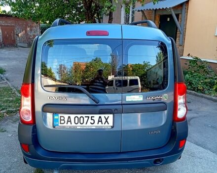 Синий Дачия Логан, объемом двигателя 1.6 л и пробегом 192 тыс. км за 4800 $, фото 2 на Automoto.ua