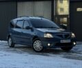 Синий Дачия Логан, объемом двигателя 1.6 л и пробегом 159 тыс. км за 5300 $, фото 1 на Automoto.ua