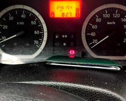 Синий Дачия Логан, объемом двигателя 1.6 л и пробегом 246 тыс. км за 5200 $, фото 3 на Automoto.ua