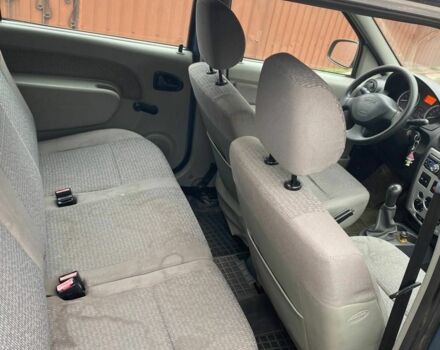 Синий Дачия Логан, объемом двигателя 1.6 л и пробегом 235 тыс. км за 5000 $, фото 6 на Automoto.ua