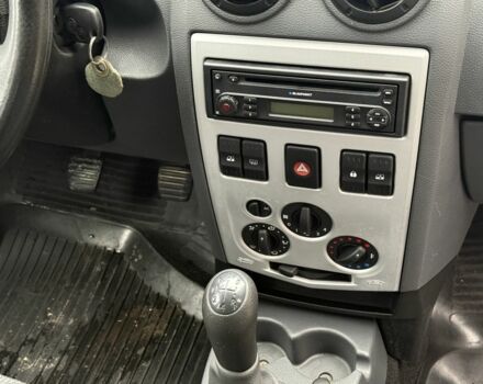 Синий Дачия Логан, объемом двигателя 1.6 л и пробегом 163 тыс. км за 5500 $, фото 9 на Automoto.ua