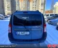 Синий Дачия Логан, объемом двигателя 1.6 л и пробегом 280 тыс. км за 3750 $, фото 5 на Automoto.ua