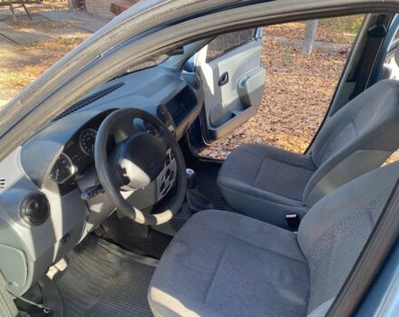 Дачія Logan 2008 у Умани на Automoto.ua Синій Дачія Logan, об'ємом двигуна 1.6 л та пробігом 300 тис. км за 3500 $, фото 7 на Automoto.ua