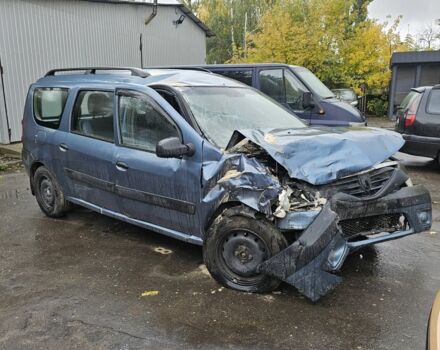 Синий Дачия Логан, объемом двигателя 1.6 л и пробегом 200 тыс. км за 1450 $, фото 2 на Automoto.ua