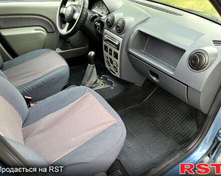 Синий Дачия Логан, объемом двигателя 1.6 л и пробегом 152 тыс. км за 4950 $, фото 1 на Automoto.ua