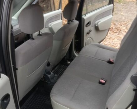 Синий Дачия Логан, объемом двигателя 1.6 л и пробегом 214 тыс. км за 6200 $, фото 1 на Automoto.ua