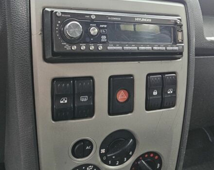 Синий Дачия Логан, объемом двигателя 1.6 л и пробегом 200 тыс. км за 1450 $, фото 13 на Automoto.ua