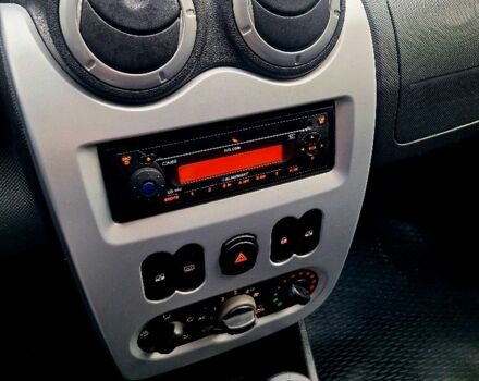 Синий Дачия Логан, объемом двигателя 1.6 л и пробегом 160 тыс. км за 6300 $, фото 6 на Automoto.ua